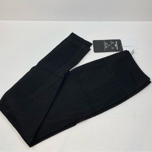 Fabletics Leggings Womens Medium Black Seamless High Waisted Athletic NEW